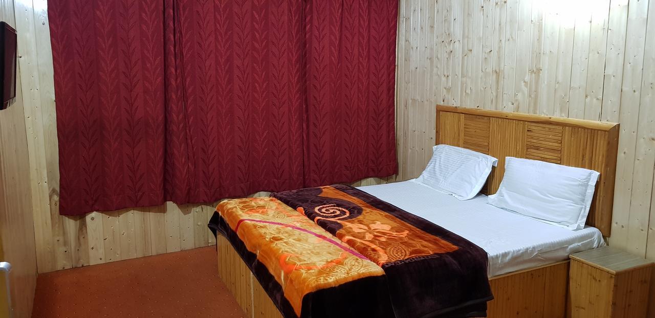 Kassal Heights Hotel Patnitop Buitenkant foto